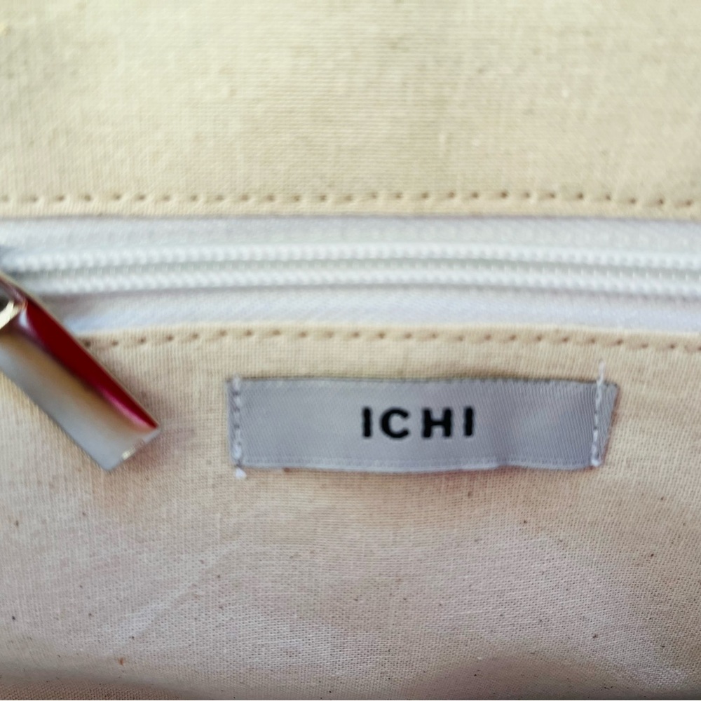 ICHI Woven Straw & Fabric Clutch – Black, White & Natural – 8x11” - Picture 4 of 5